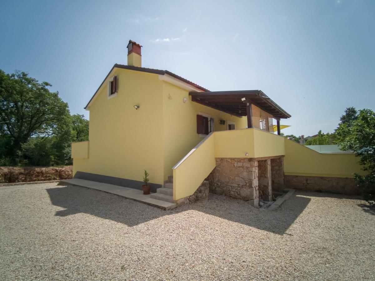 Holiday House Tos-Vila With Heated Pool Vrbnik Extérieur photo