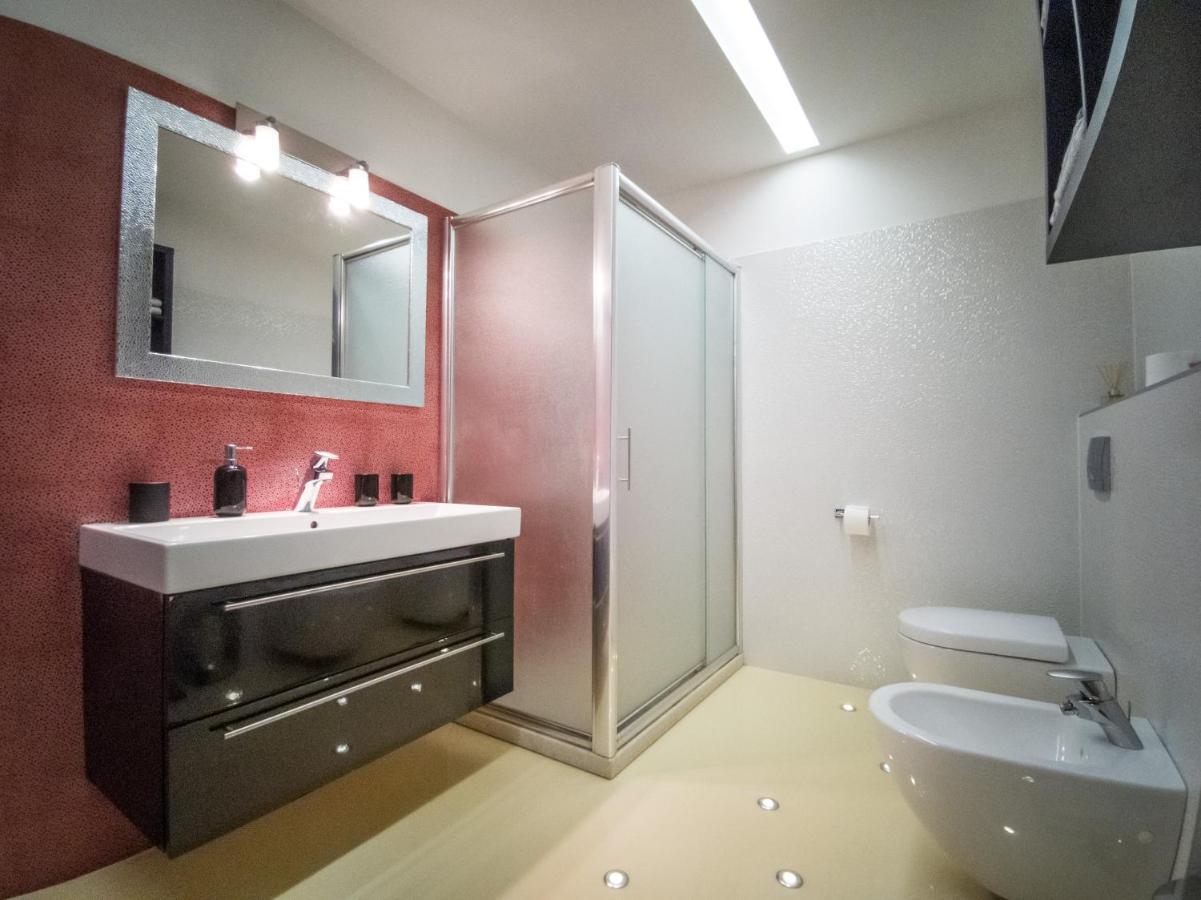 Holiday House Tos-Vila With Heated Pool Vrbnik Extérieur photo