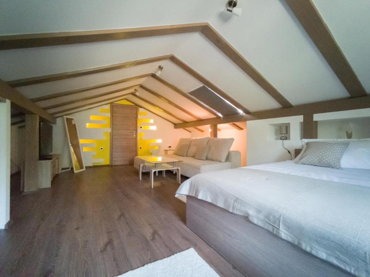 Holiday House Tos-Vila With Heated Pool Vrbnik Extérieur photo