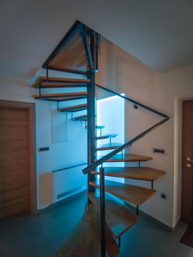 Holiday House Tos-Vila With Heated Pool Vrbnik Extérieur photo