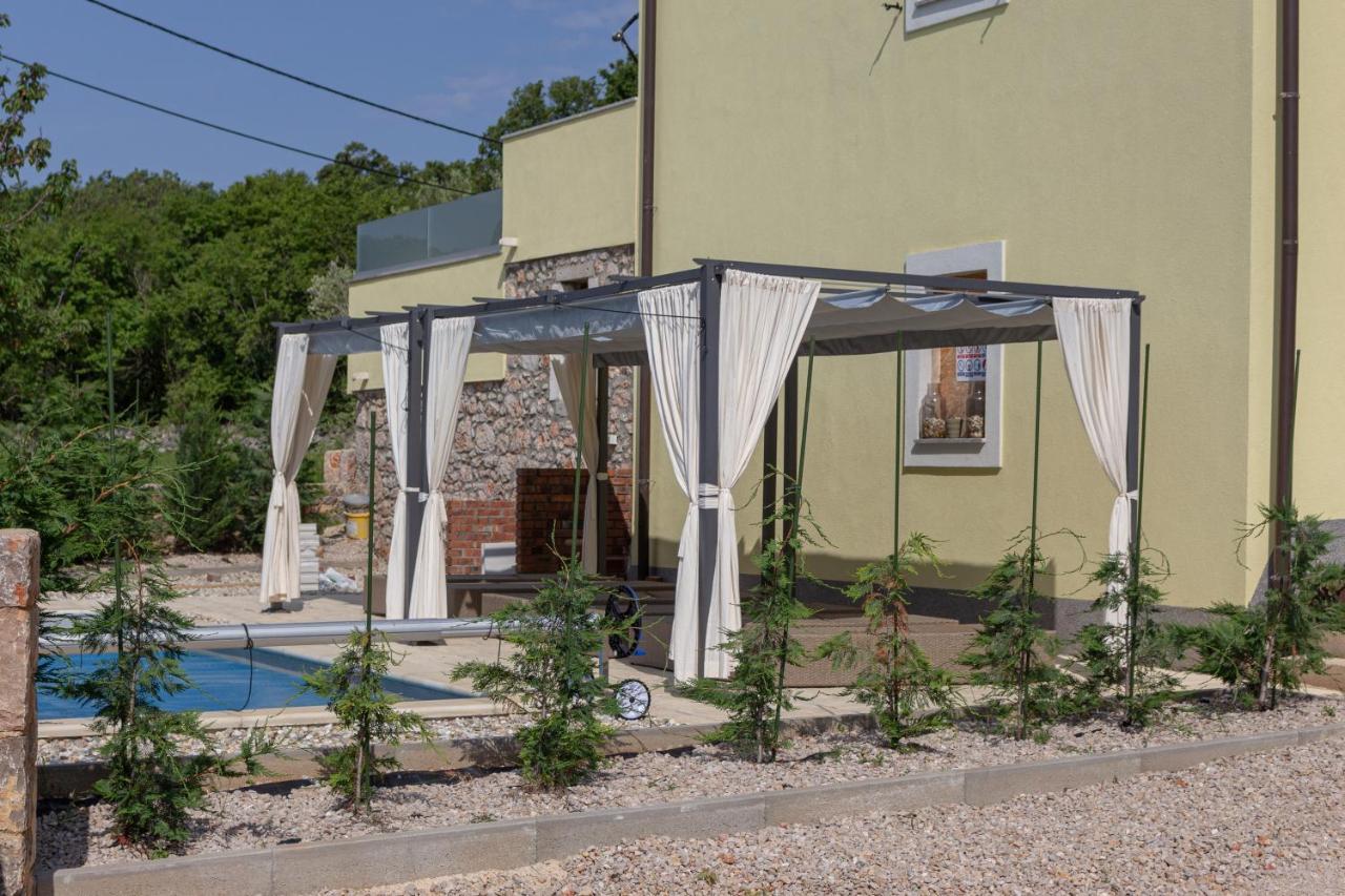 Holiday House Tos-Vila With Heated Pool Vrbnik Extérieur photo