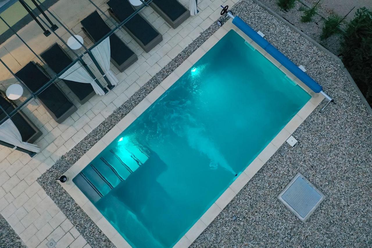 Holiday House Tos-Vila With Heated Pool Vrbnik Extérieur photo